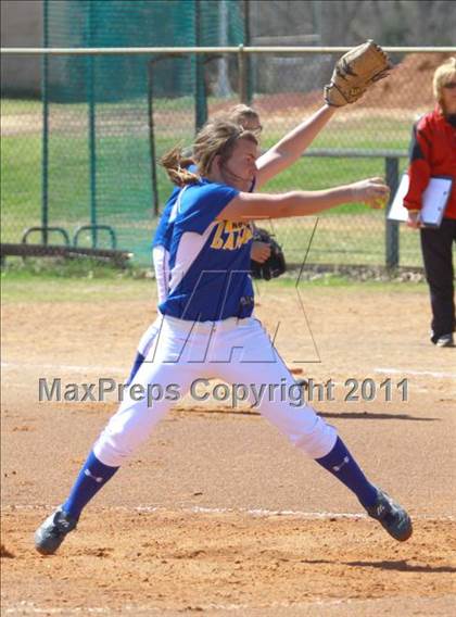 Thumbnail 1 in North Lamar vs. Harmony photogallery.