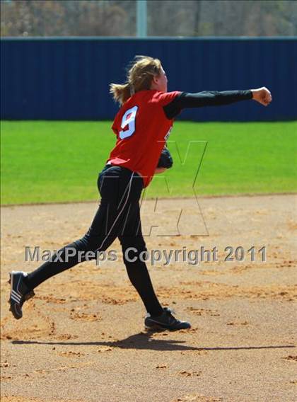 Thumbnail 3 in North Lamar vs. Harmony photogallery.