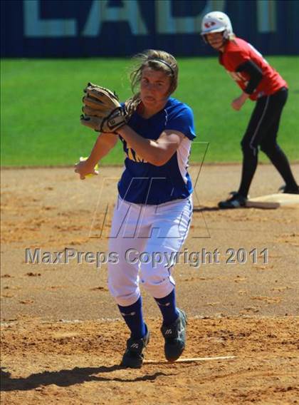 Thumbnail 3 in North Lamar vs. Harmony photogallery.