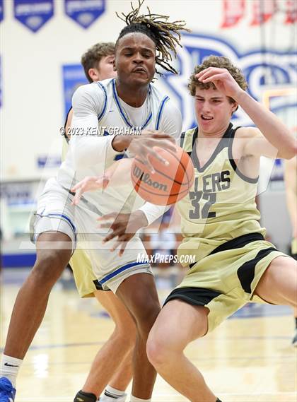 Thumbnail 2 in Noblesville @ Hamilton Southeastern photogallery.