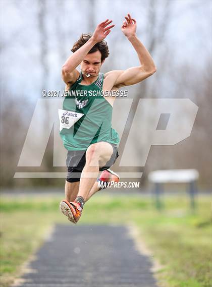 Thumbnail 3 in Shelby County 5-Way Track Meet photogallery.