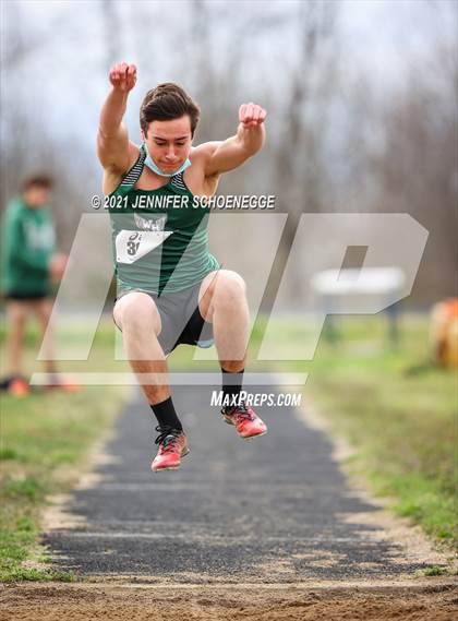 Thumbnail 2 in Shelby County 5-Way Track Meet photogallery.