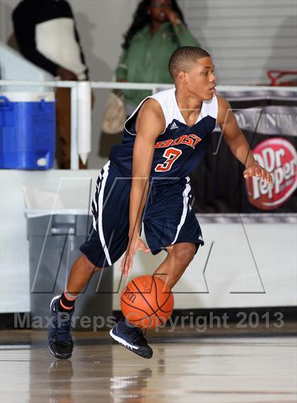 Thumbnail 1 in Fort Bend Bush vs. DeSoto (McDonald's Texas Invitational) photogallery.