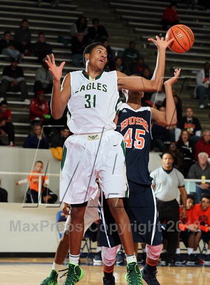 Thumbnail 1 in Fort Bend Bush vs. DeSoto (McDonald's Texas Invitational) photogallery.