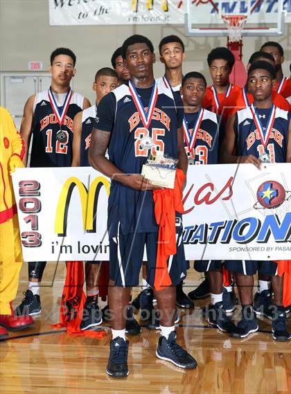Thumbnail 3 in Fort Bend Bush vs. DeSoto (McDonald's Texas Invitational) photogallery.