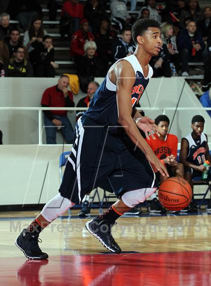 Thumbnail 3 in Fort Bend Bush vs. DeSoto (McDonald's Texas Invitational) photogallery.