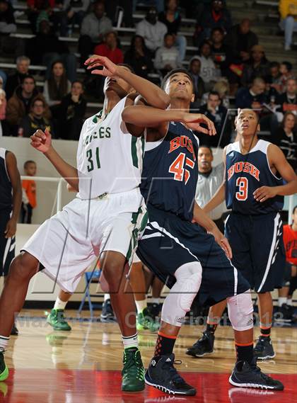 Thumbnail 2 in Fort Bend Bush vs. DeSoto (McDonald's Texas Invitational) photogallery.