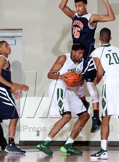 Thumbnail 3 in Fort Bend Bush vs. DeSoto (McDonald's Texas Invitational) photogallery.