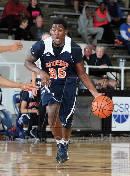 Thumbnail 3 in Fort Bend Bush vs. DeSoto (McDonald's Texas Invitational) photogallery.