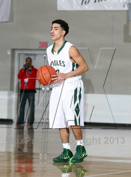 Thumbnail 2 in Fort Bend Bush vs. DeSoto (McDonald's Texas Invitational) photogallery.