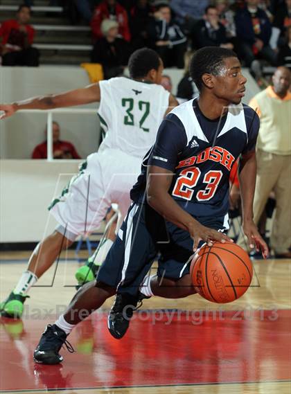 Thumbnail 3 in Fort Bend Bush vs. DeSoto (McDonald's Texas Invitational) photogallery.
