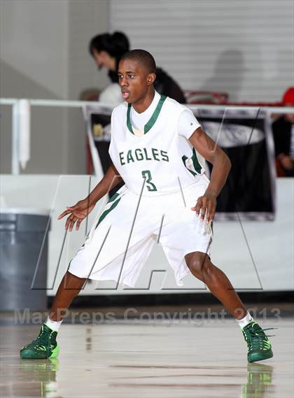 Thumbnail 2 in Fort Bend Bush vs. DeSoto (McDonald's Texas Invitational) photogallery.