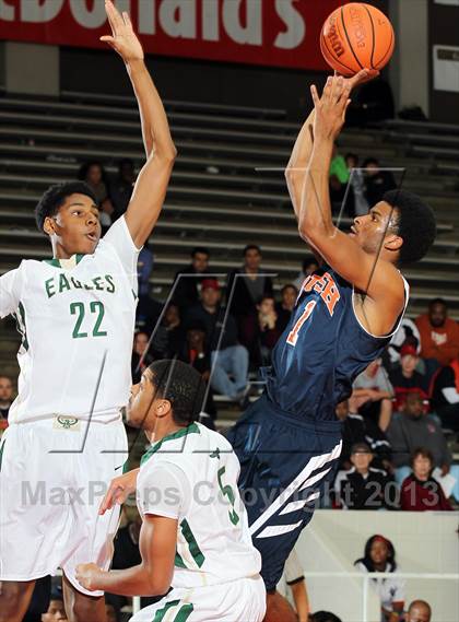 Thumbnail 1 in Fort Bend Bush vs. DeSoto (McDonald's Texas Invitational) photogallery.
