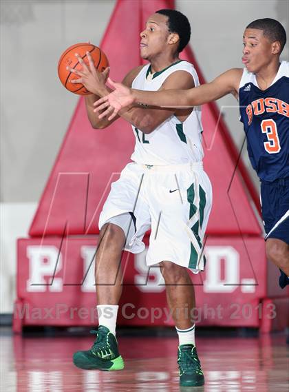 Thumbnail 2 in Fort Bend Bush vs. DeSoto (McDonald's Texas Invitational) photogallery.