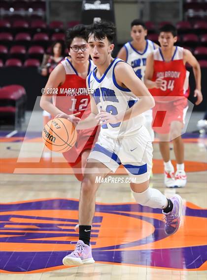 Thumbnail 3 in Holbrook vs. Camp Verde (AIA 3A Quarterfinal) photogallery.