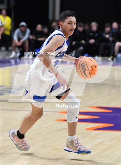 Thumbnail 3 in Holbrook vs. Camp Verde (AIA 3A Quarterfinal) photogallery.