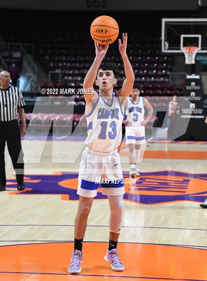 Thumbnail 2 in Holbrook vs. Camp Verde (AIA 3A Quarterfinal) photogallery.