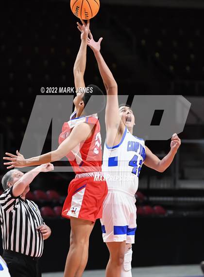Thumbnail 1 in Holbrook vs. Camp Verde (AIA 3A Quarterfinal) photogallery.