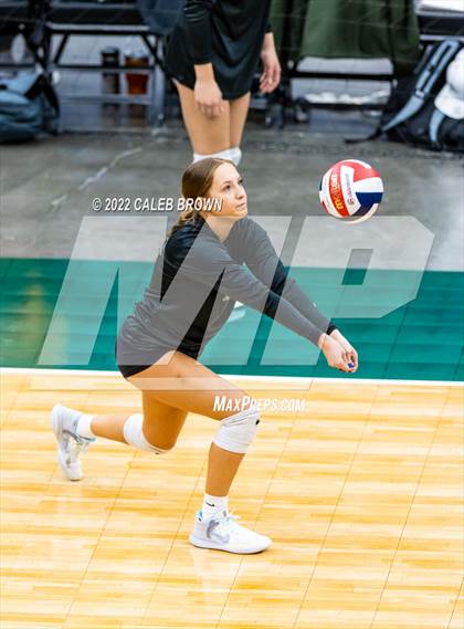 Thumbnail 2 in Mountain View vs. Maple Mountain (UHSAA 5A Semi-Final) photogallery.