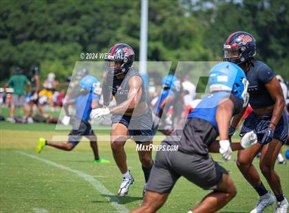 Thumbnail 3 in Tupelo vs South Panola (U of Memphis 7v7) photogallery.