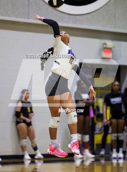 Thumbnail 1 in Rockwall-Heath vs North Forney (Crandall Tournament) photogallery.