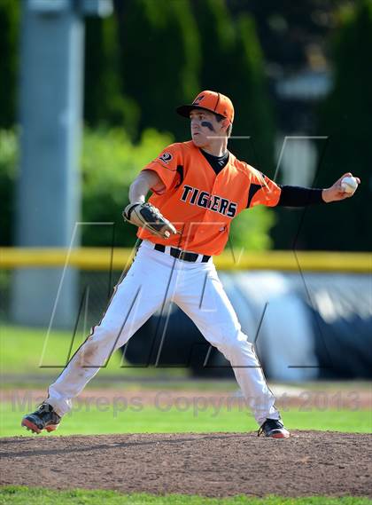 Thumbnail 2 in Notre Dame vs. Lyndonville (NYSPHSAA Section 5 Class DD Semifinal) photogallery.