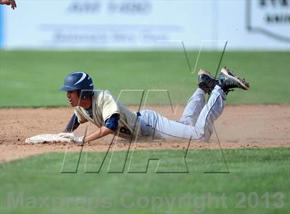 Thumbnail 1 in Notre Dame vs. Lyndonville (NYSPHSAA Section 5 Class DD Semifinal) photogallery.