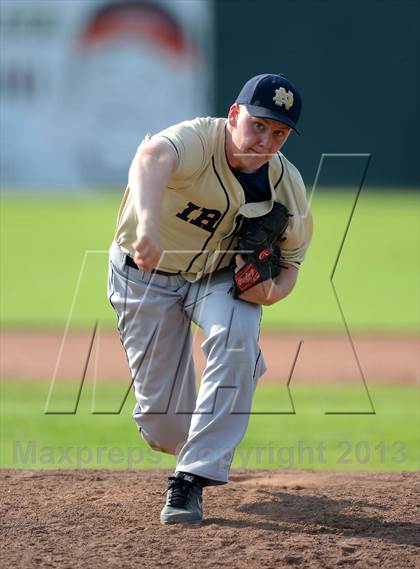 Thumbnail 1 in Notre Dame vs. Lyndonville (NYSPHSAA Section 5 Class DD Semifinal) photogallery.