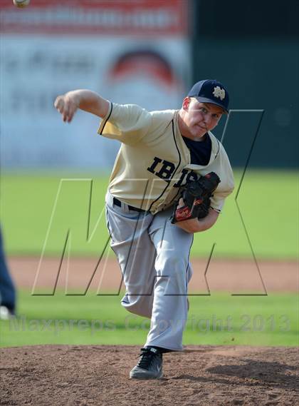 Thumbnail 1 in Notre Dame vs. Lyndonville (NYSPHSAA Section 5 Class DD Semifinal) photogallery.