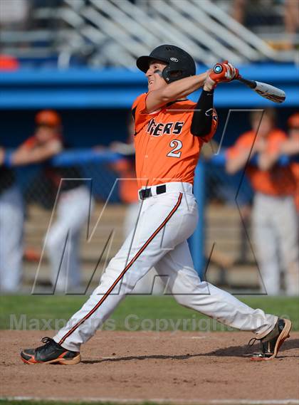 Thumbnail 2 in Notre Dame vs. Lyndonville (NYSPHSAA Section 5 Class DD Semifinal) photogallery.