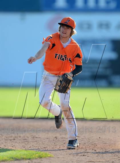 Thumbnail 2 in Notre Dame vs. Lyndonville (NYSPHSAA Section 5 Class DD Semifinal) photogallery.