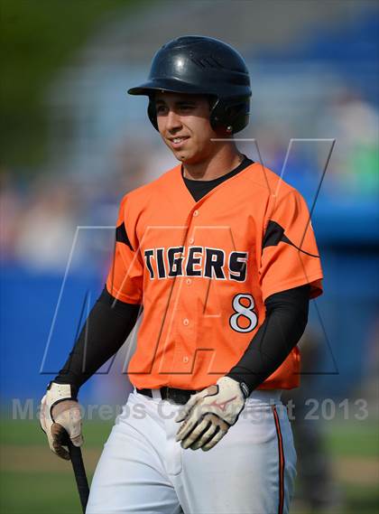 Thumbnail 1 in Notre Dame vs. Lyndonville (NYSPHSAA Section 5 Class DD Semifinal) photogallery.