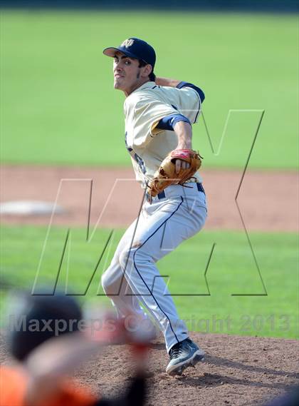 Thumbnail 1 in Notre Dame vs. Lyndonville (NYSPHSAA Section 5 Class DD Semifinal) photogallery.