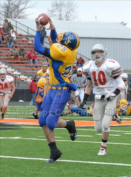 Thumbnail 1 in Hopewell-Loudon vs. St. John's (OHSAA D6 Final) photogallery.