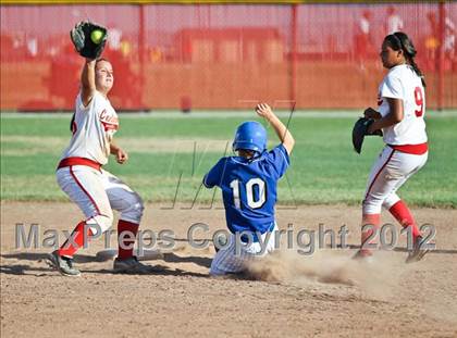 Thumbnail 3 in Clovis @ Centennial (CIF CS Playoffs) photogallery.