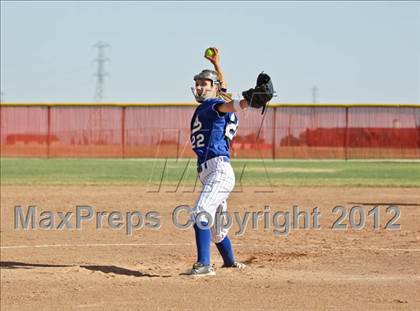 Thumbnail 1 in Clovis @ Centennial (CIF CS Playoffs) photogallery.
