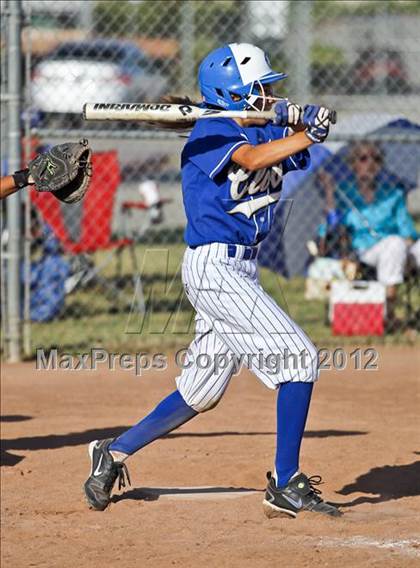Thumbnail 2 in Clovis @ Centennial (CIF CS Playoffs) photogallery.