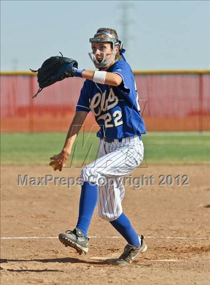 Thumbnail 2 in Clovis @ Centennial (CIF CS Playoffs) photogallery.
