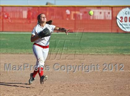 Thumbnail 1 in Clovis @ Centennial (CIF CS Playoffs) photogallery.