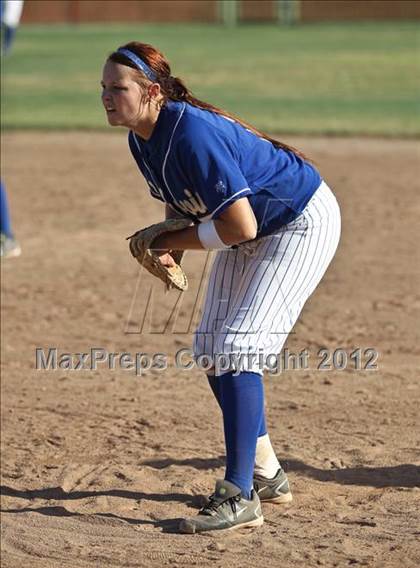 Thumbnail 1 in Clovis @ Centennial (CIF CS Playoffs) photogallery.
