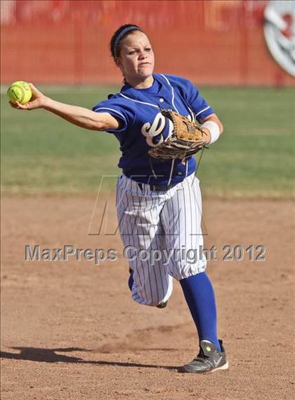 Thumbnail 2 in Clovis @ Centennial (CIF CS Playoffs) photogallery.
