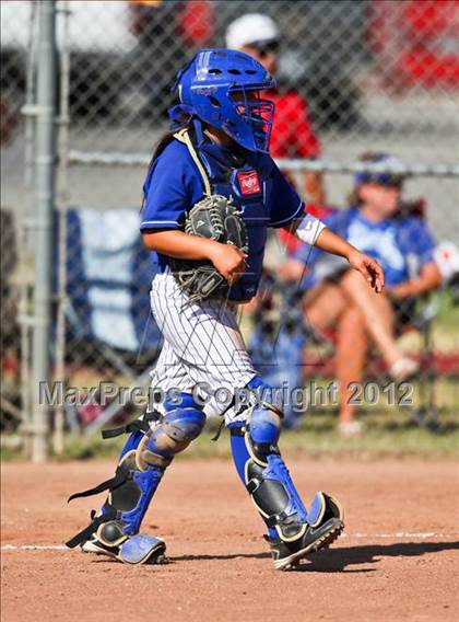 Thumbnail 3 in Clovis @ Centennial (CIF CS Playoffs) photogallery.