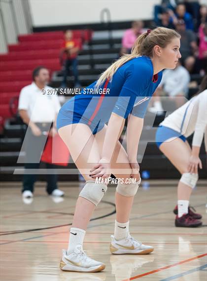 Thumbnail 3 in St. Ignatius vs. Archbishop Mitty (CIF CCS Open Division Final) photogallery.