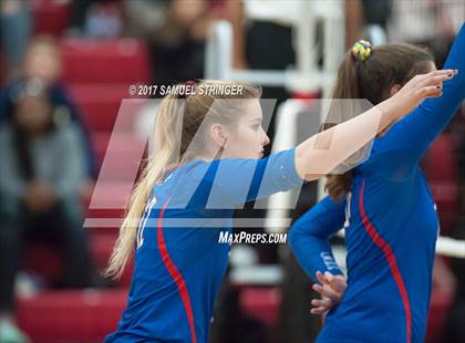 Thumbnail 2 in St. Ignatius vs. Archbishop Mitty (CIF CCS Open Division Final) photogallery.