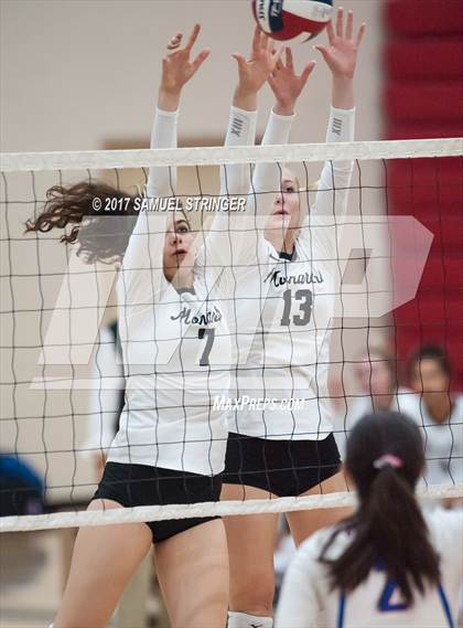 Thumbnail 3 in St. Ignatius vs. Archbishop Mitty (CIF CCS Open Division Final) photogallery.