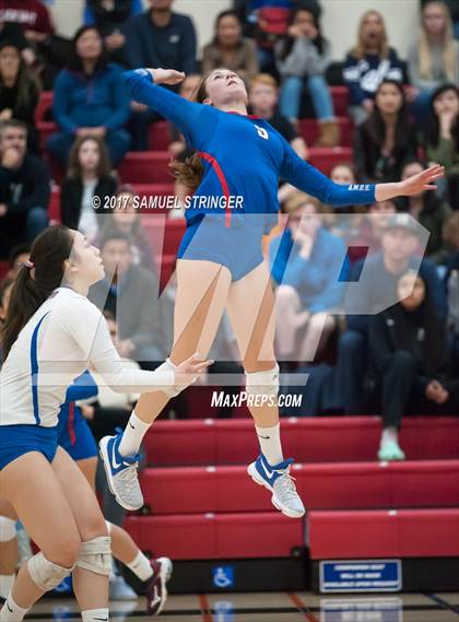 Thumbnail 1 in St. Ignatius vs. Archbishop Mitty (CIF CCS Open Division Final) photogallery.