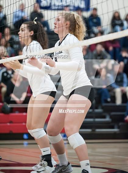 Thumbnail 3 in St. Ignatius vs. Archbishop Mitty (CIF CCS Open Division Final) photogallery.