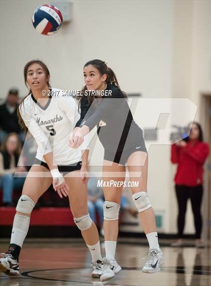 Thumbnail 3 in St. Ignatius vs. Archbishop Mitty (CIF CCS Open Division Final) photogallery.