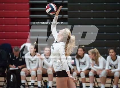Thumbnail 2 in St. Ignatius vs. Archbishop Mitty (CIF CCS Open Division Final) photogallery.