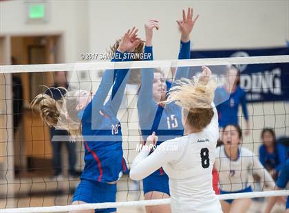 Thumbnail 1 in St. Ignatius vs. Archbishop Mitty (CIF CCS Open Division Final) photogallery.